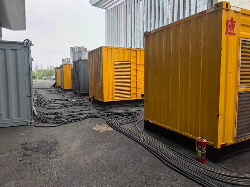 西峡不同季节柴油发电机组保养有哪些注意事项?