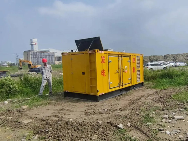 西峡200KW柴油发电机机组每小时的油耗量受哪些因素影响？
